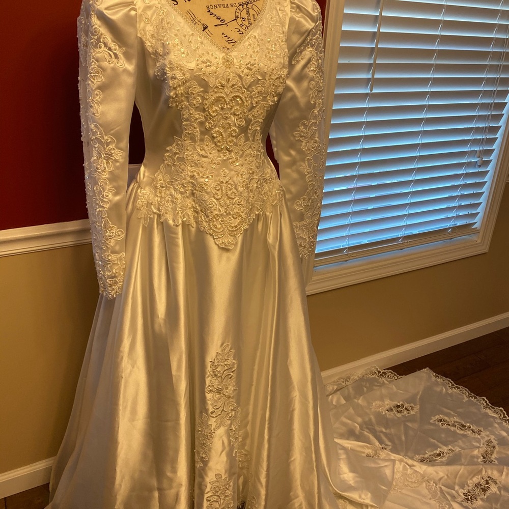 Wedding dress